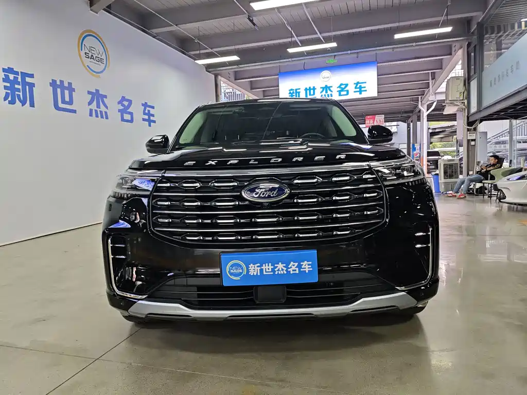 Ford Explorer — миниатюра 2