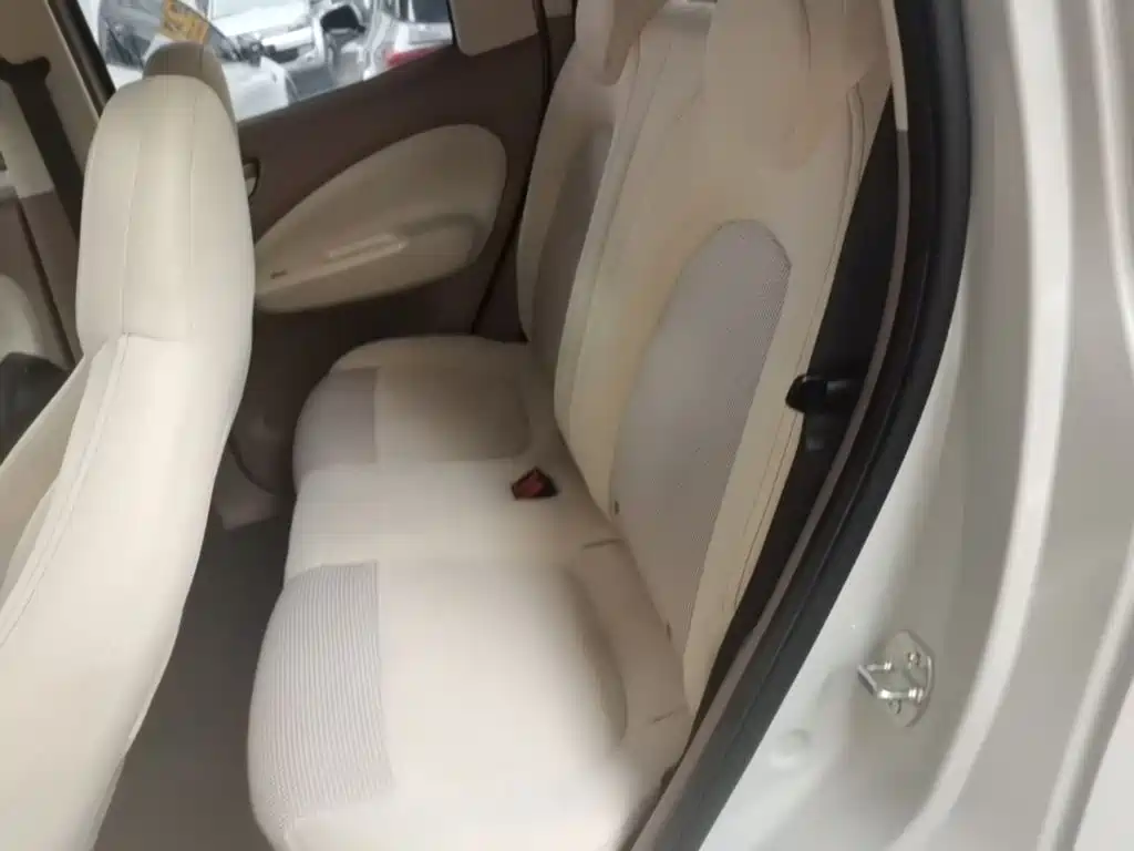 Wuling MINIEV — миниатюра 17