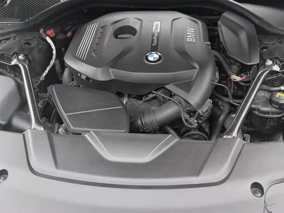 BMW 7 Series — миниатюра 10