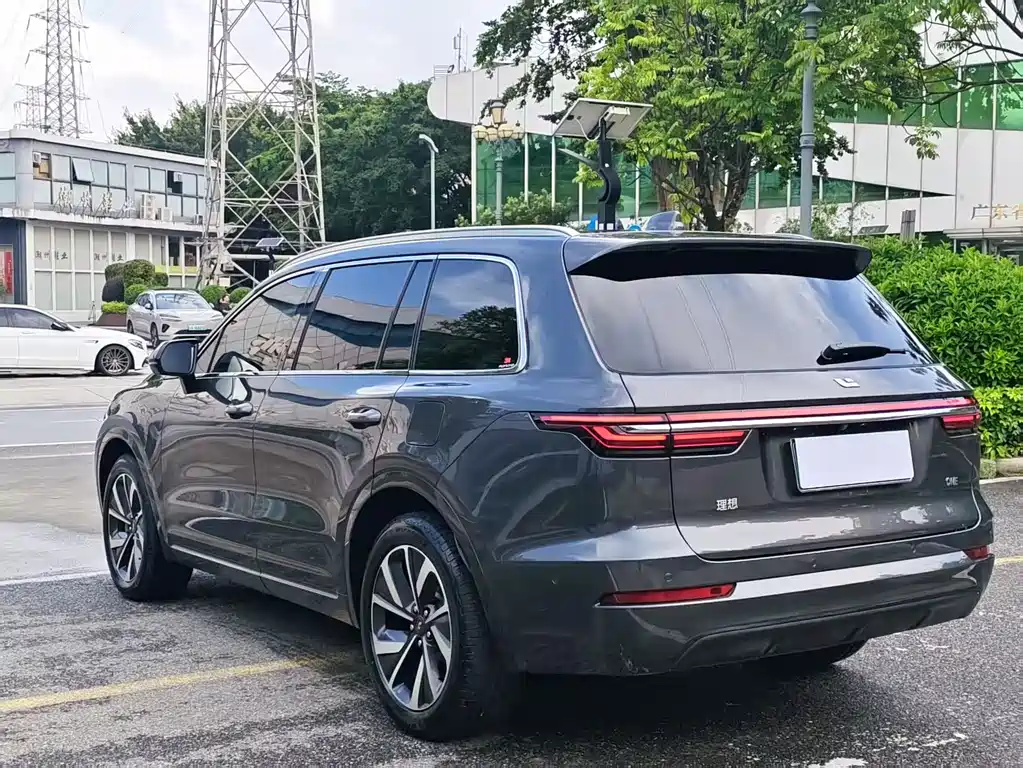 Li Auto ONE 2021 6 мест