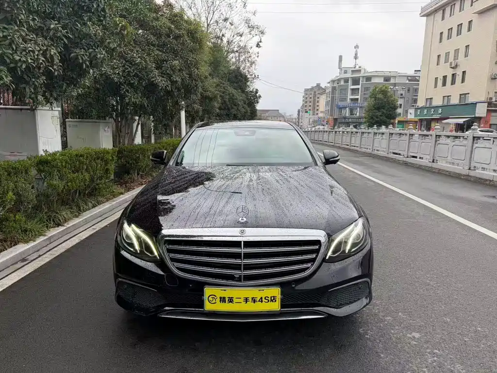 Mercedes-Benz E-Class — миниатюра 3