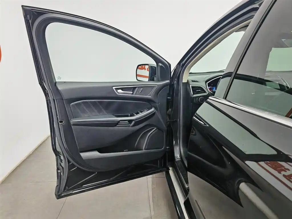 Ford Edge 2016 EcoBoost 330 V6 Sport 7 мест