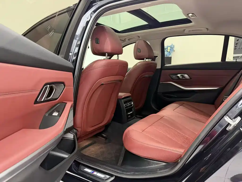BMW 3 Series 3 2025 330Li M Sport