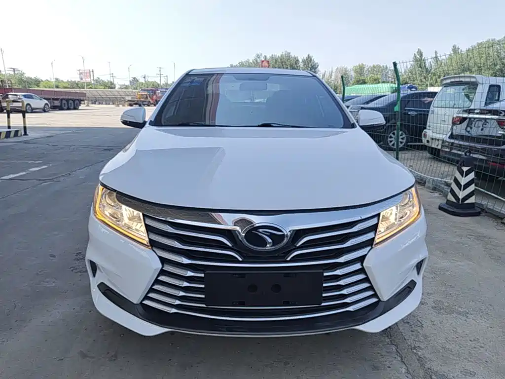 Soueast A5 Yiwu — миниатюра 3