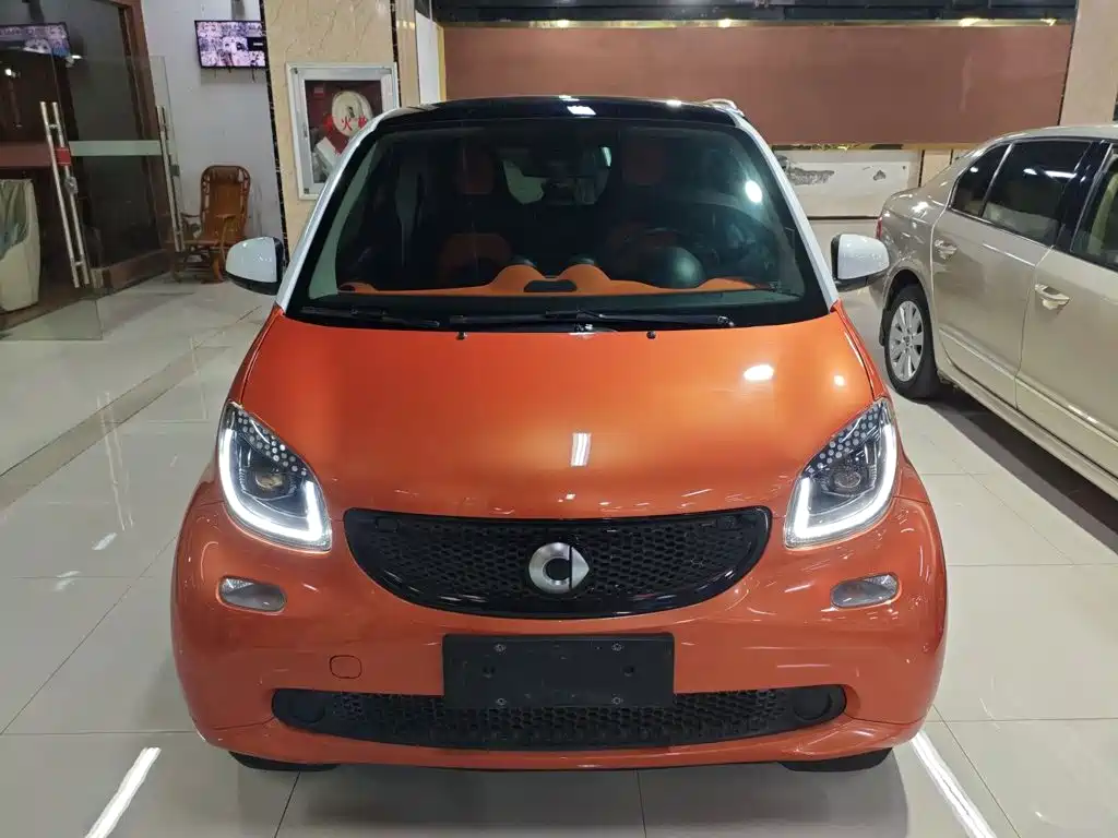 Smart fortwo 2015 1.0L 52