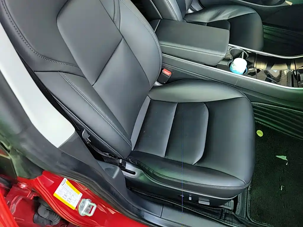 Tesla Model 3 — миниатюра 25