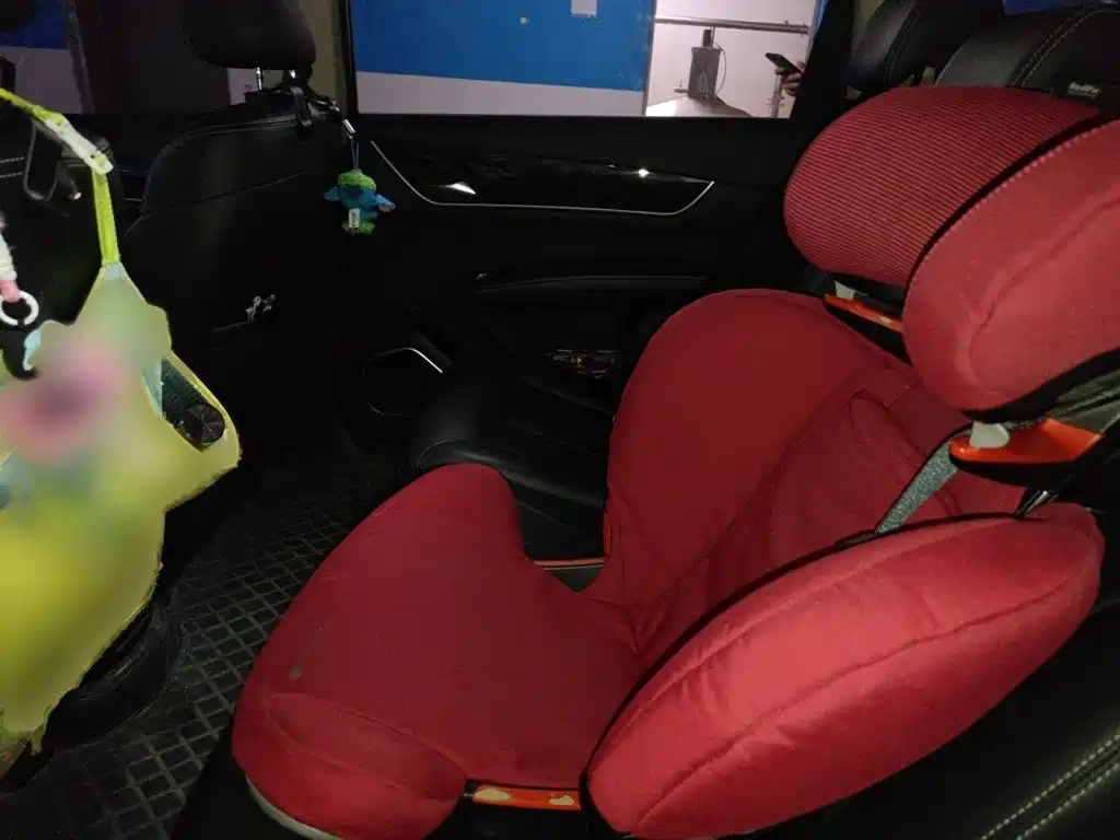 BYD MAX — миниатюра 15