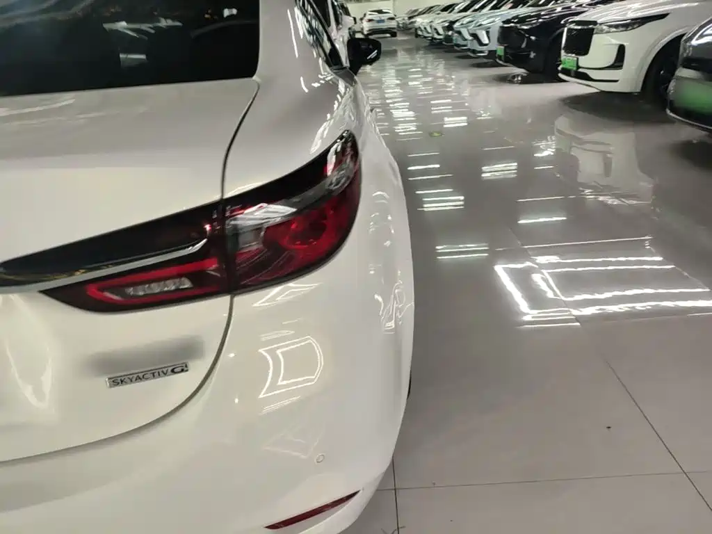 Mazda Atenza — миниатюра 8
