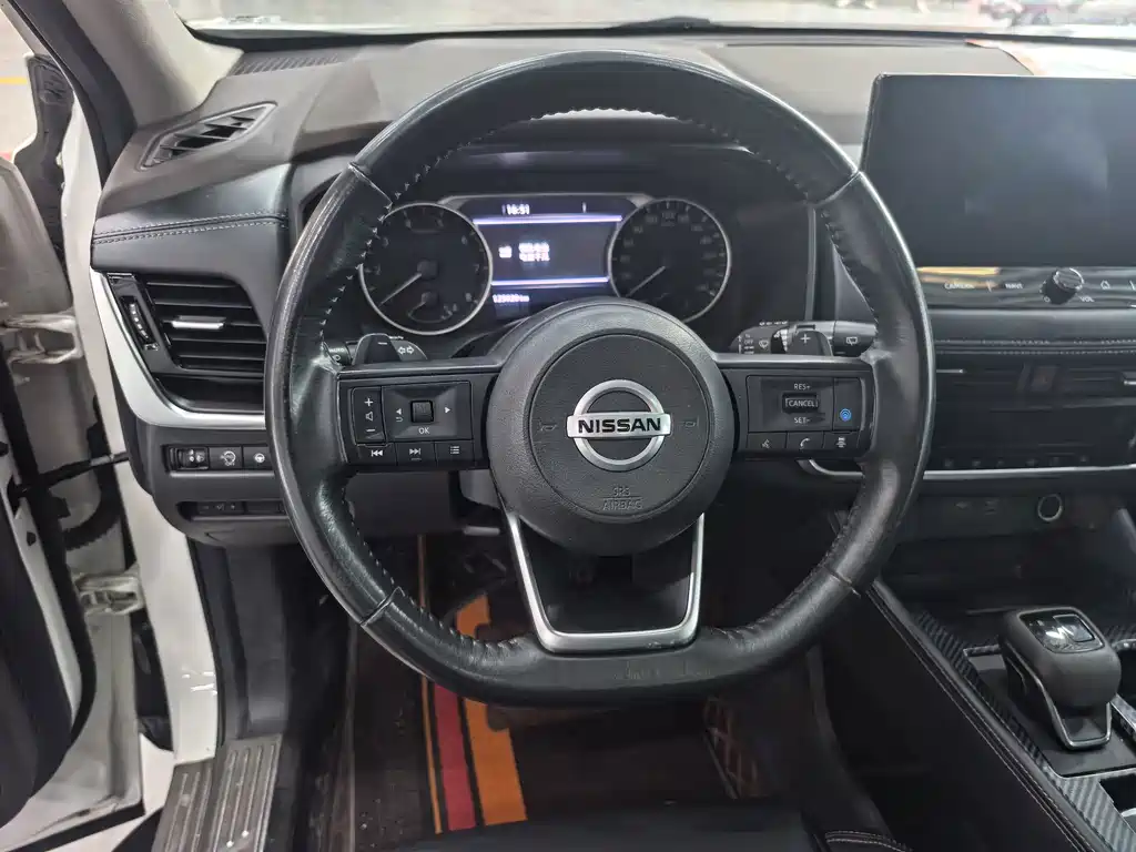 Nissan X-Trail — миниатюра 6