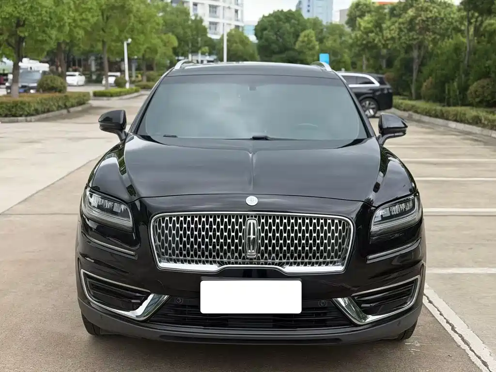 Lincoln Nautilus 2019 2.0T V