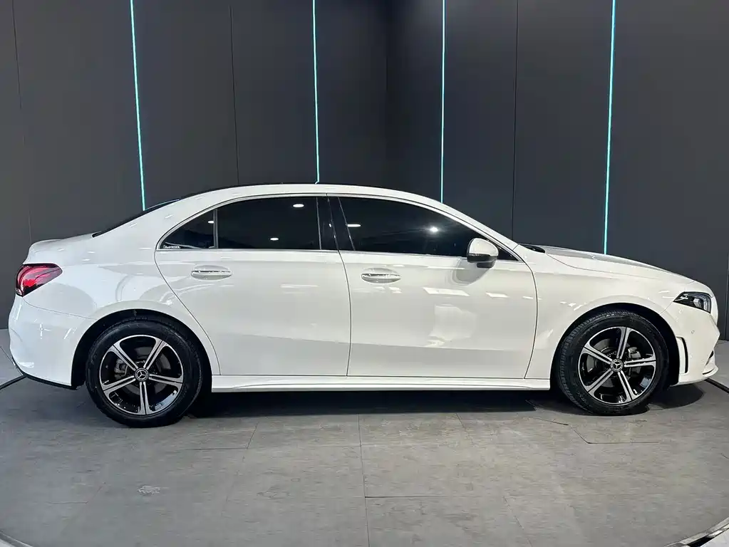 Mercedes-Benz A-Class — миниатюра 4