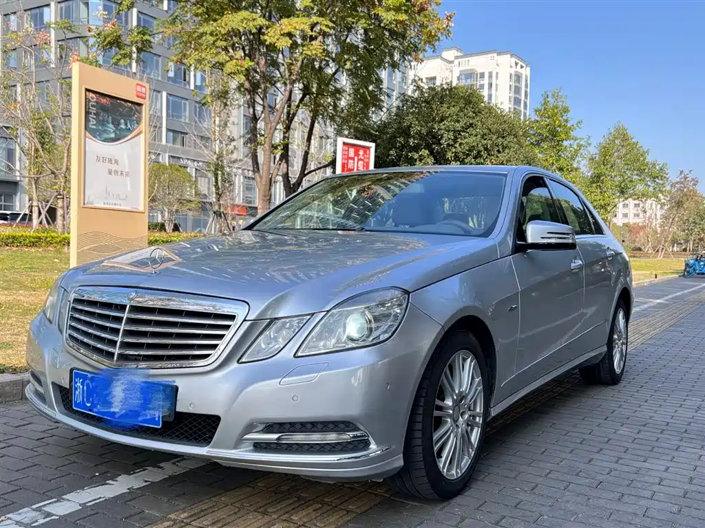 Mercedes-Benz E-Class (Import) 2011