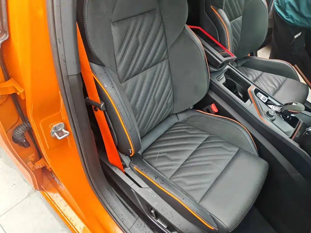 Lynk & Co 02 Hatchback — миниатюра 20