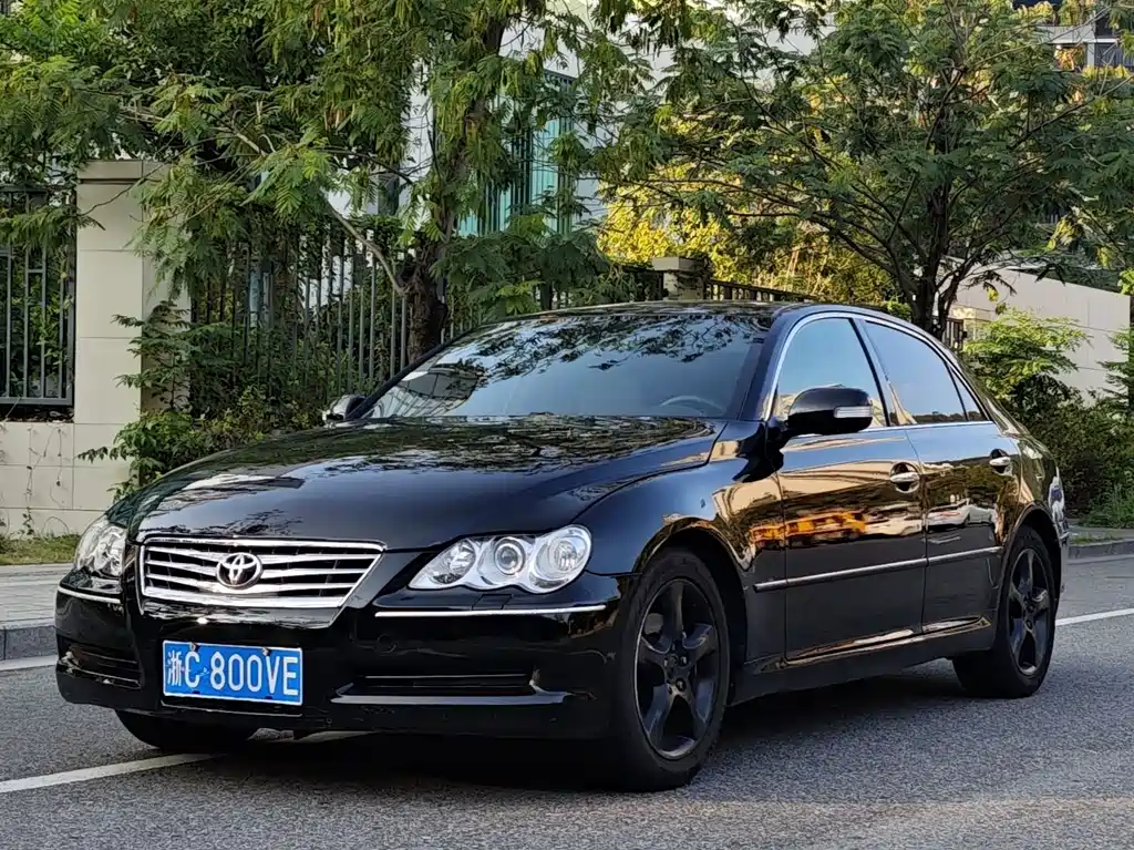 Toyota Reiz 2010