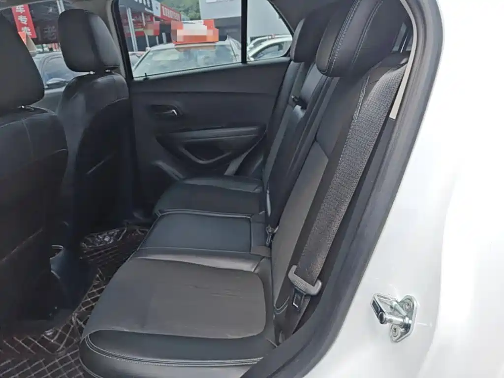 Chevrolet Trax — миниатюра 17