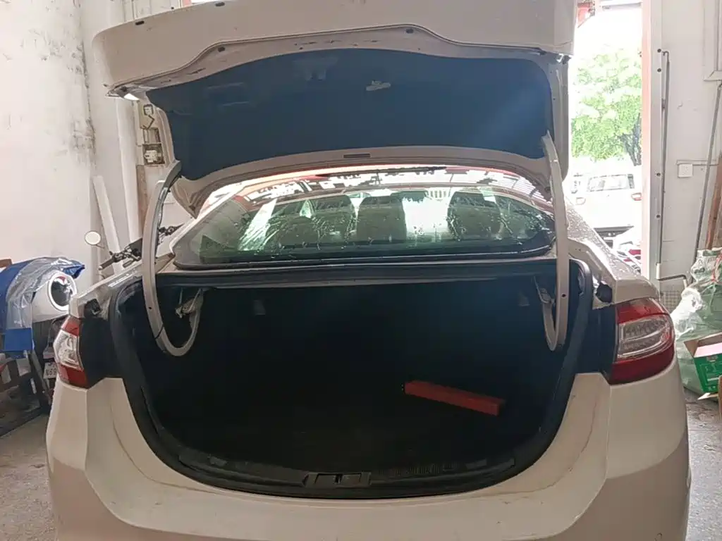 Ford Mondeo — миниатюра 19