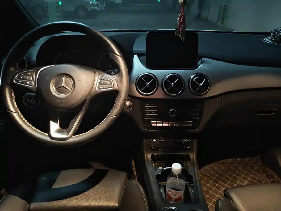 Mercedes-Benz B-Class — миниатюра 12