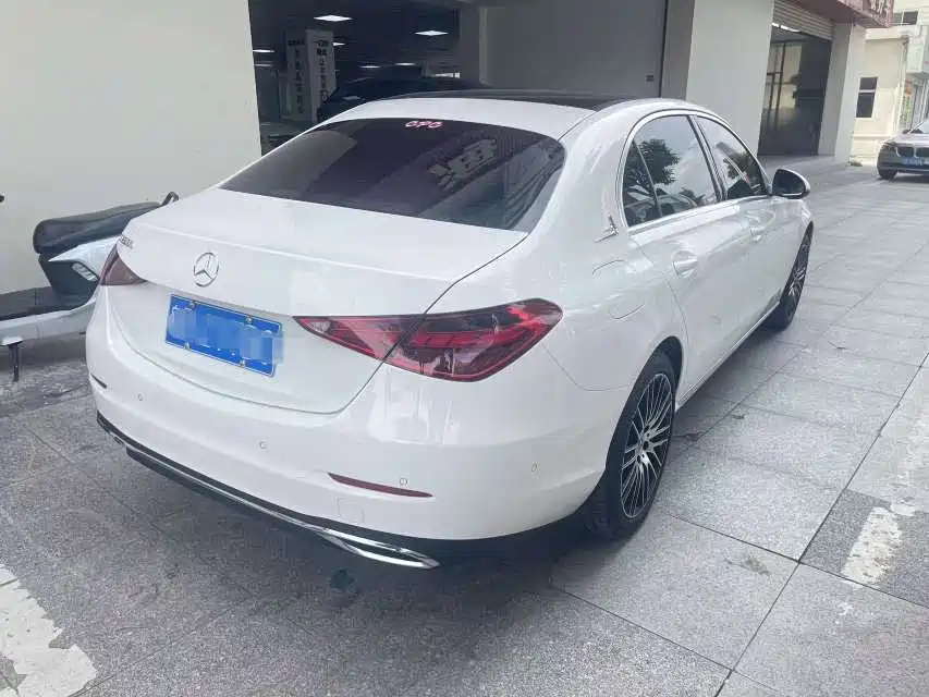 Mercedes-Benz C-Class — миниатюра 3