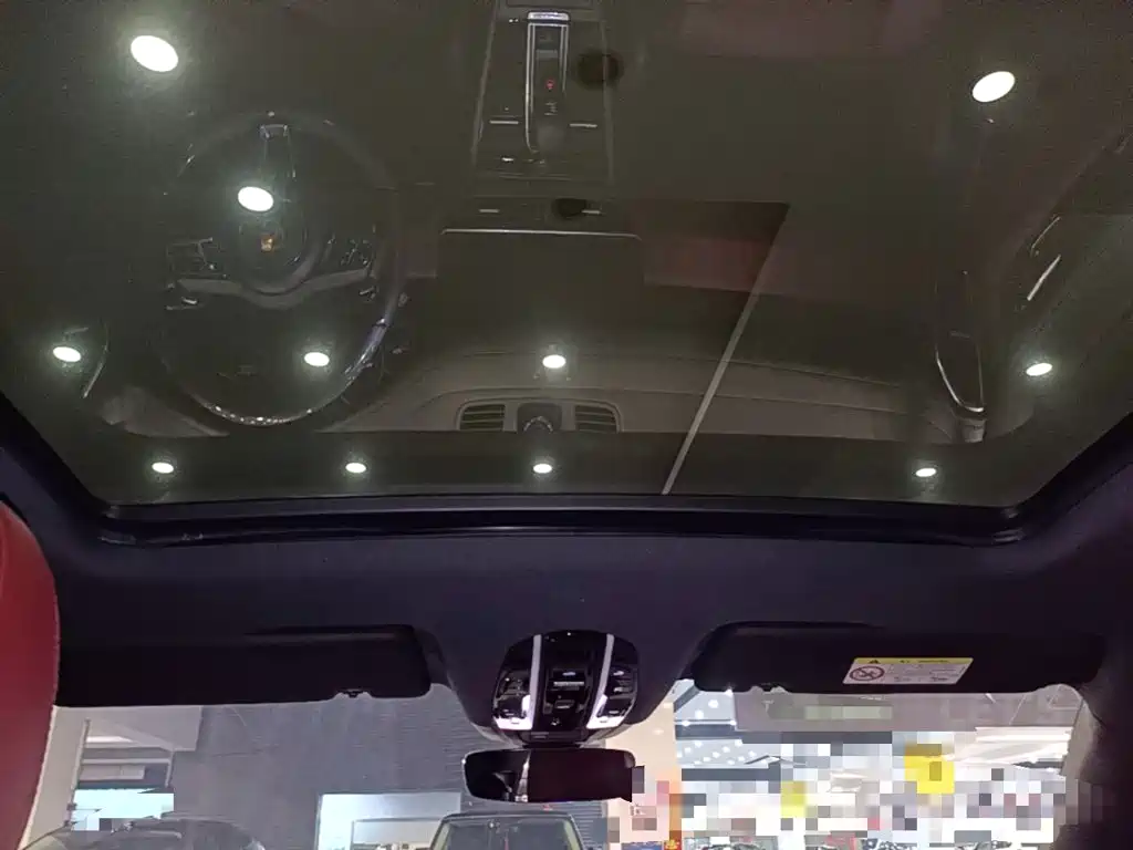 Porsche Cayenne — миниатюра 18
