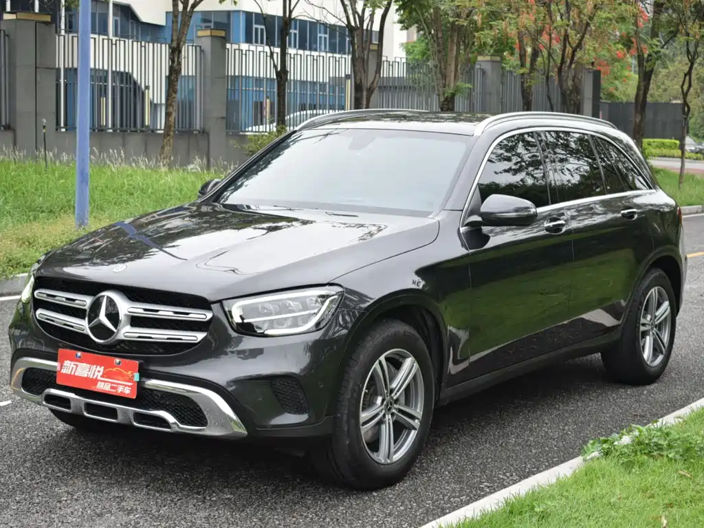 Купить Mercedes-Benz GLC