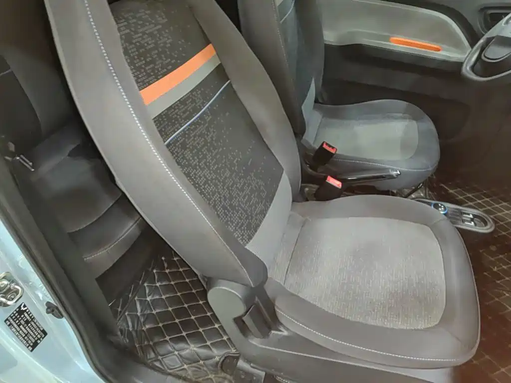 Wuling MINIEV — миниатюра 25