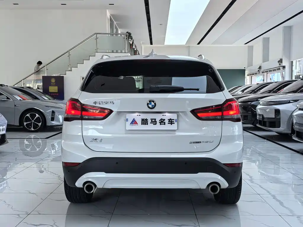 BMW X1 — миниатюра 14