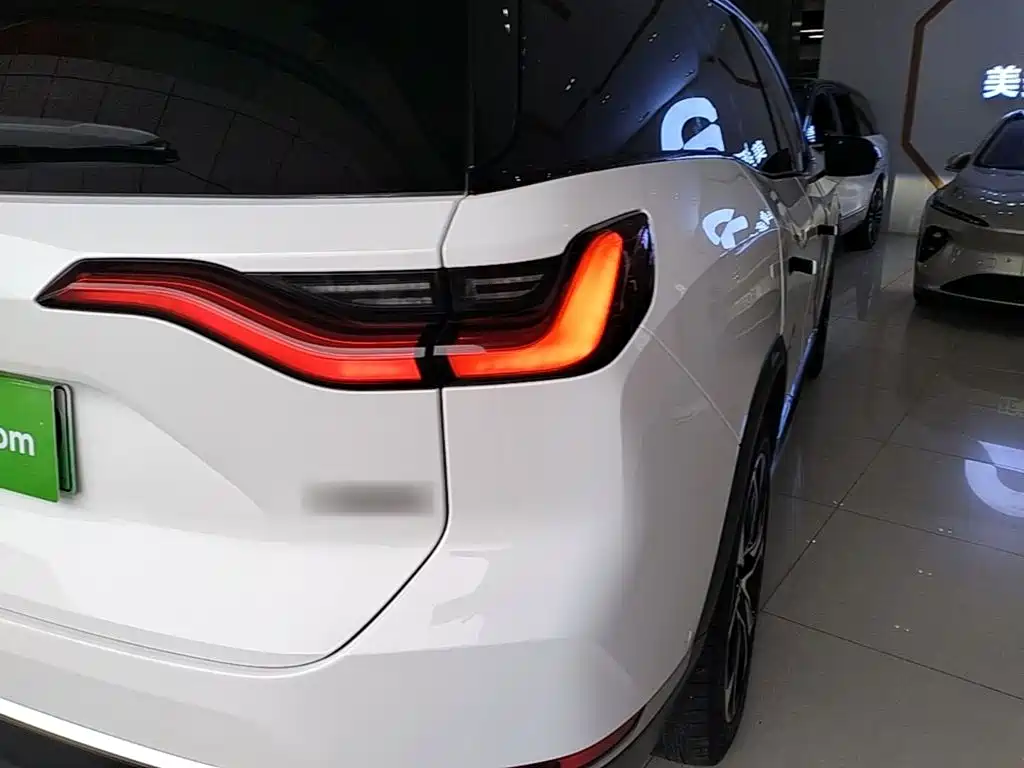 NIO ES8 — миниатюра 8