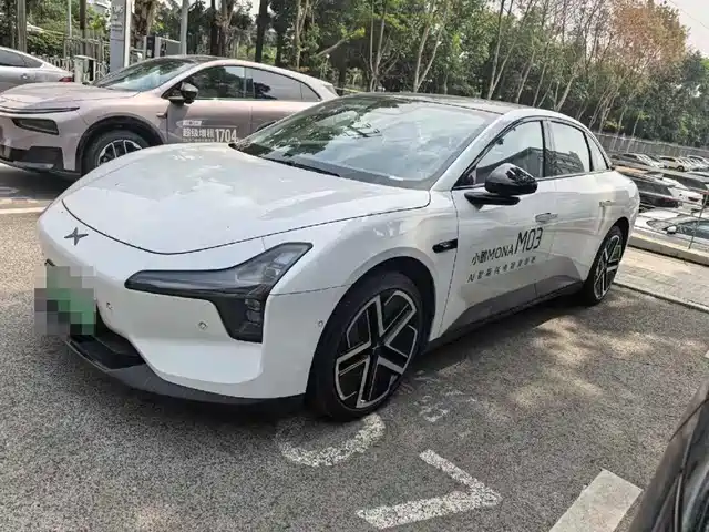 2025 Xpeng Mona M03