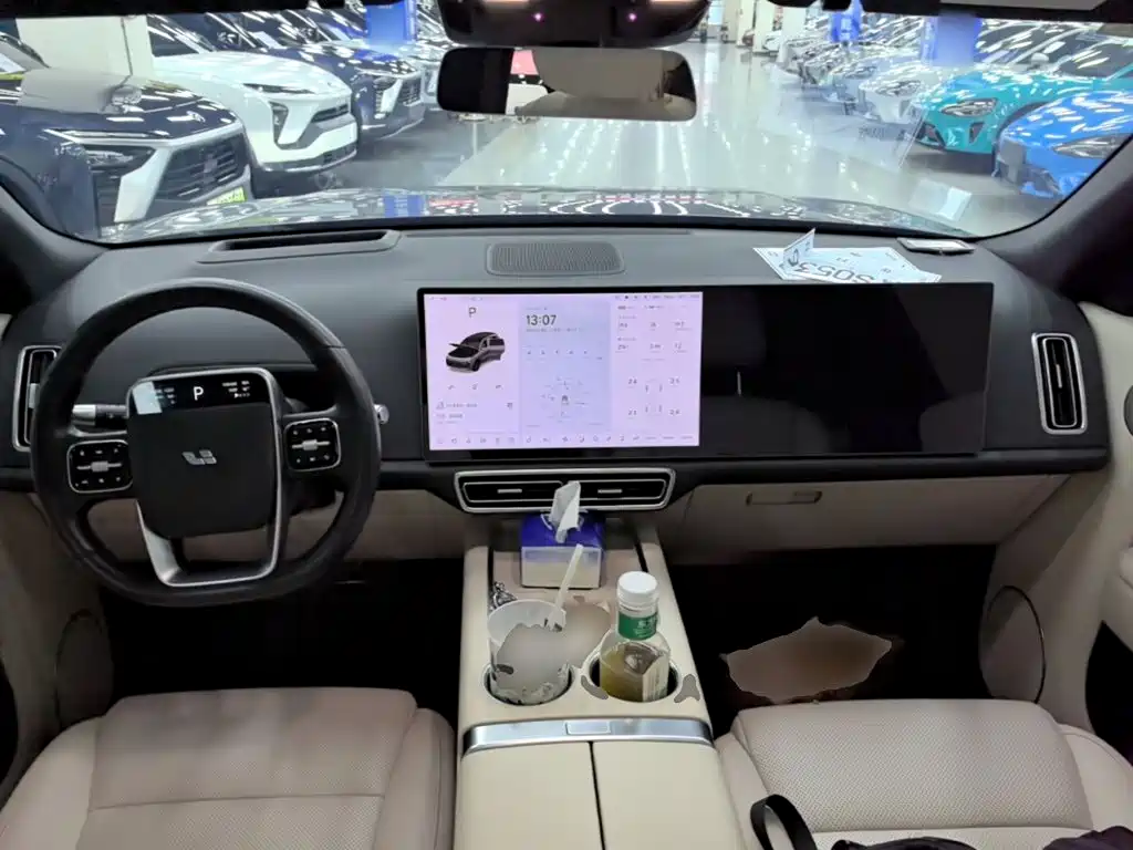 Li Auto Li L8 — миниатюра 10