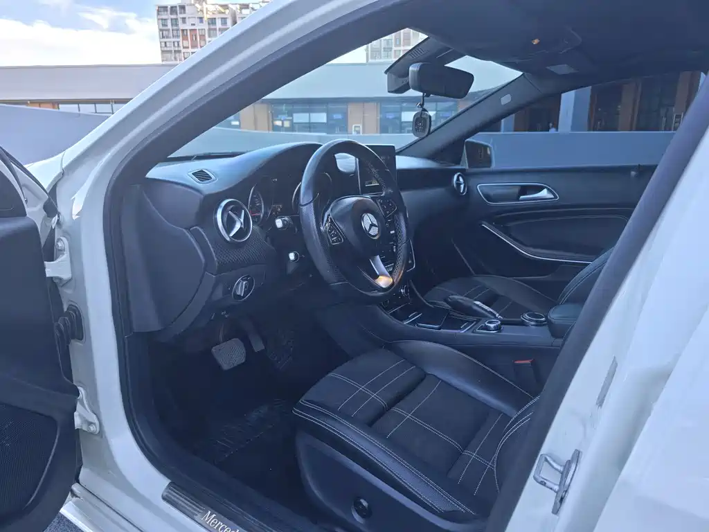 MERCEDES-BENZ A CLASS