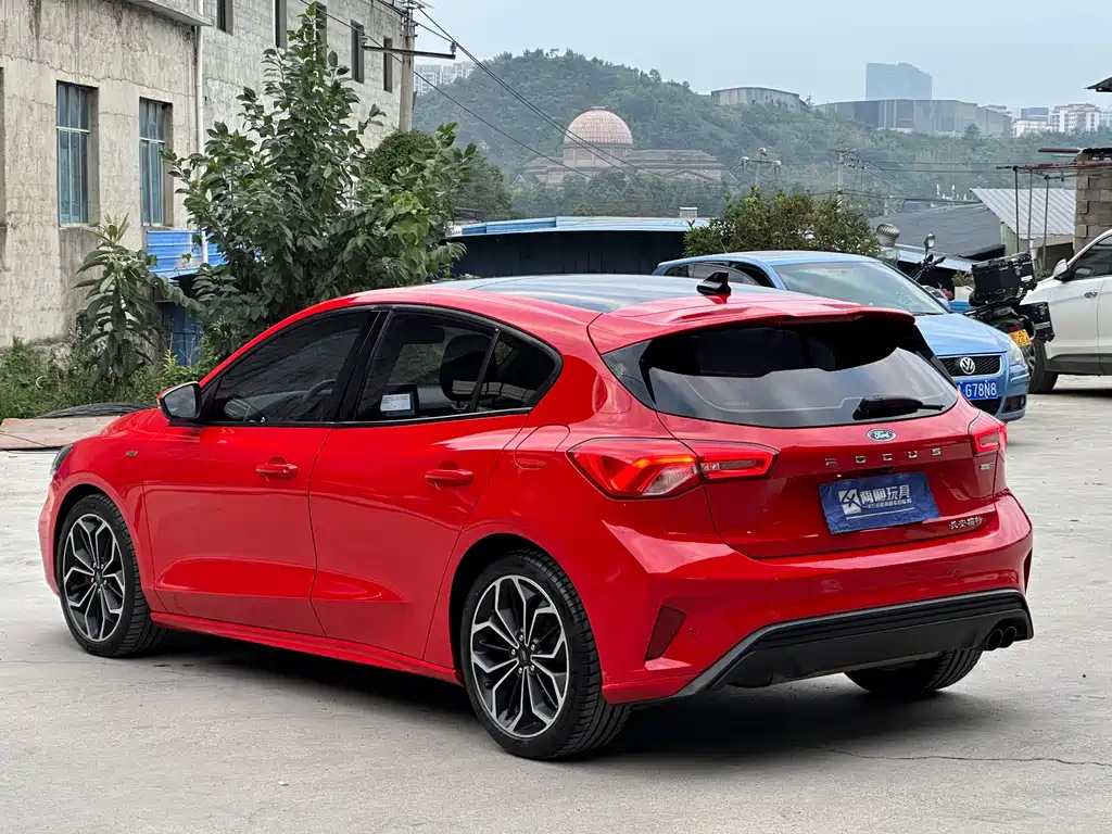 Ford Focus — миниатюра 9