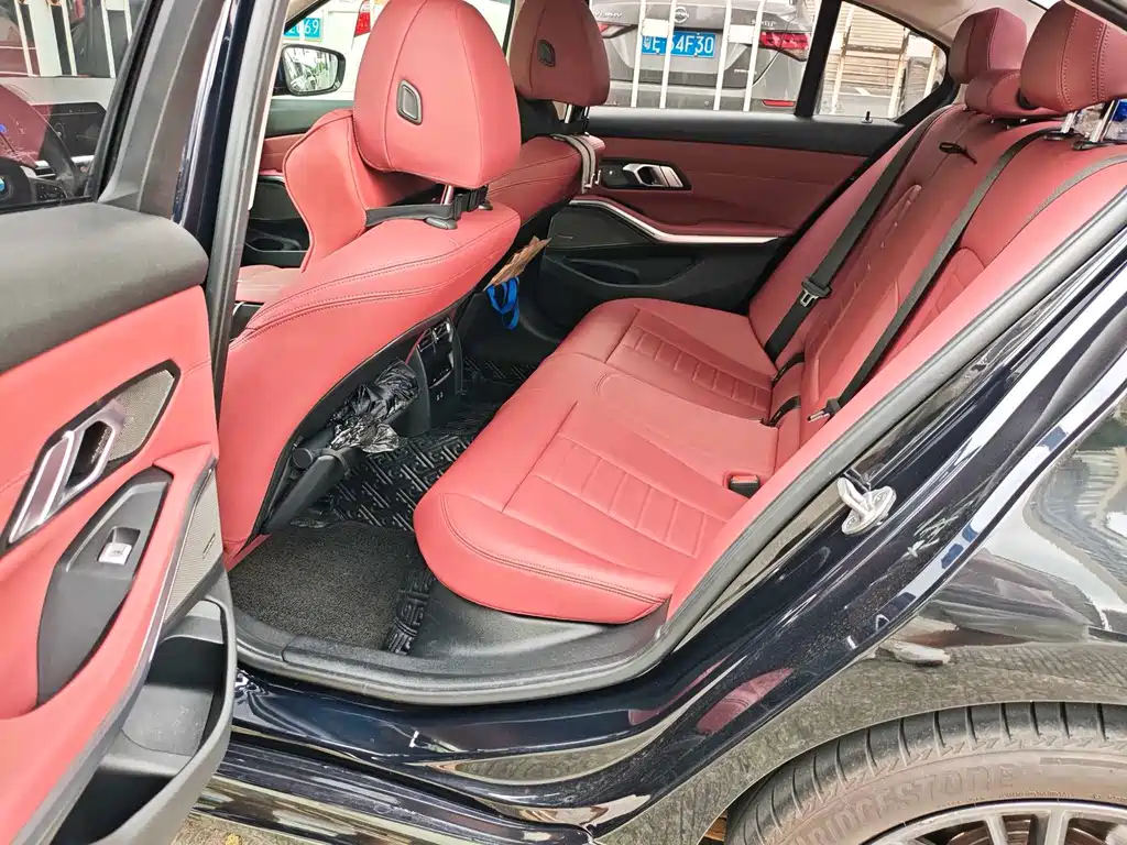 BMW 3 Series — миниатюра 4