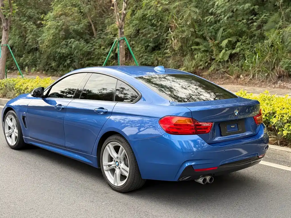 BMW 4 SERIES