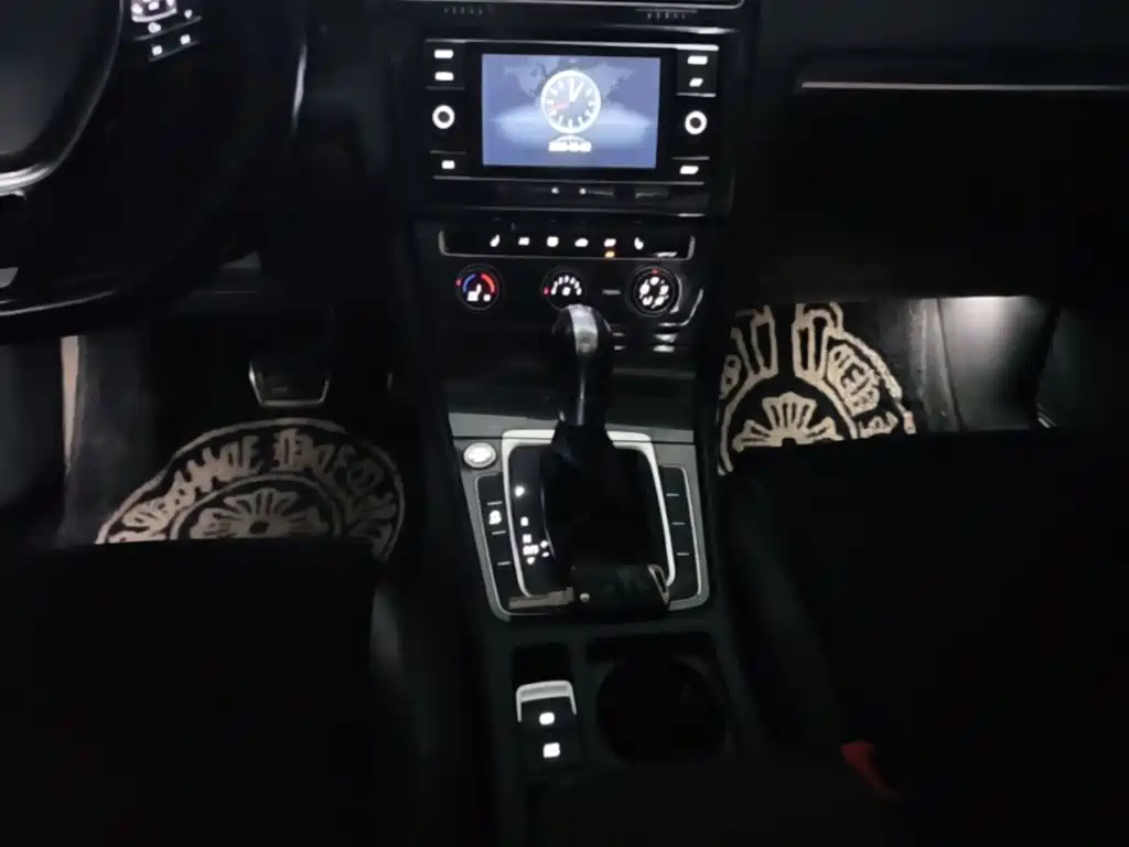 Volkswagen Golf — миниатюра 14