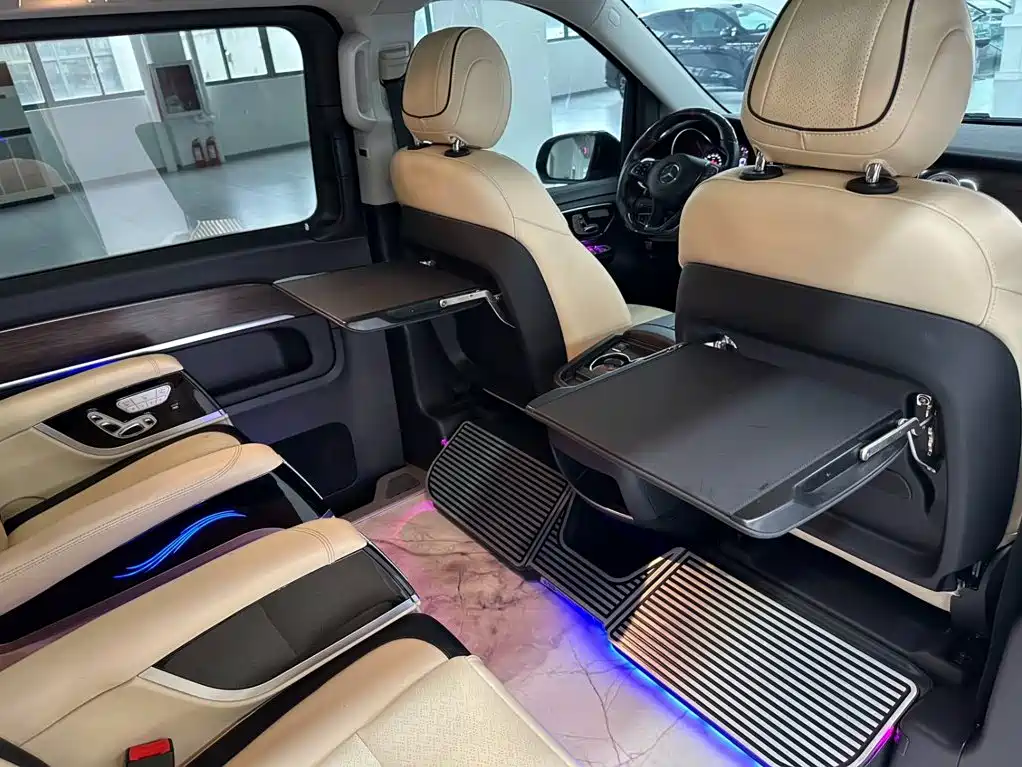 Mercedes-Benz V-Class — миниатюра 10
