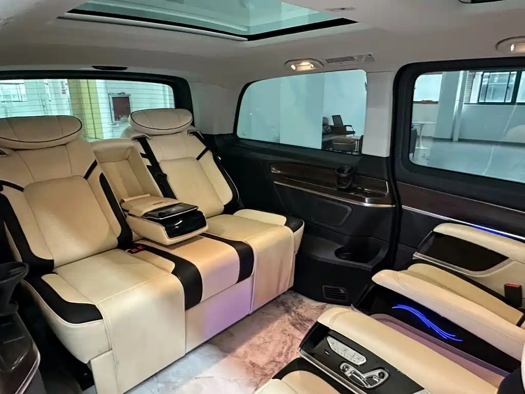 Mercedes-Benz V-Class — миниатюра 18