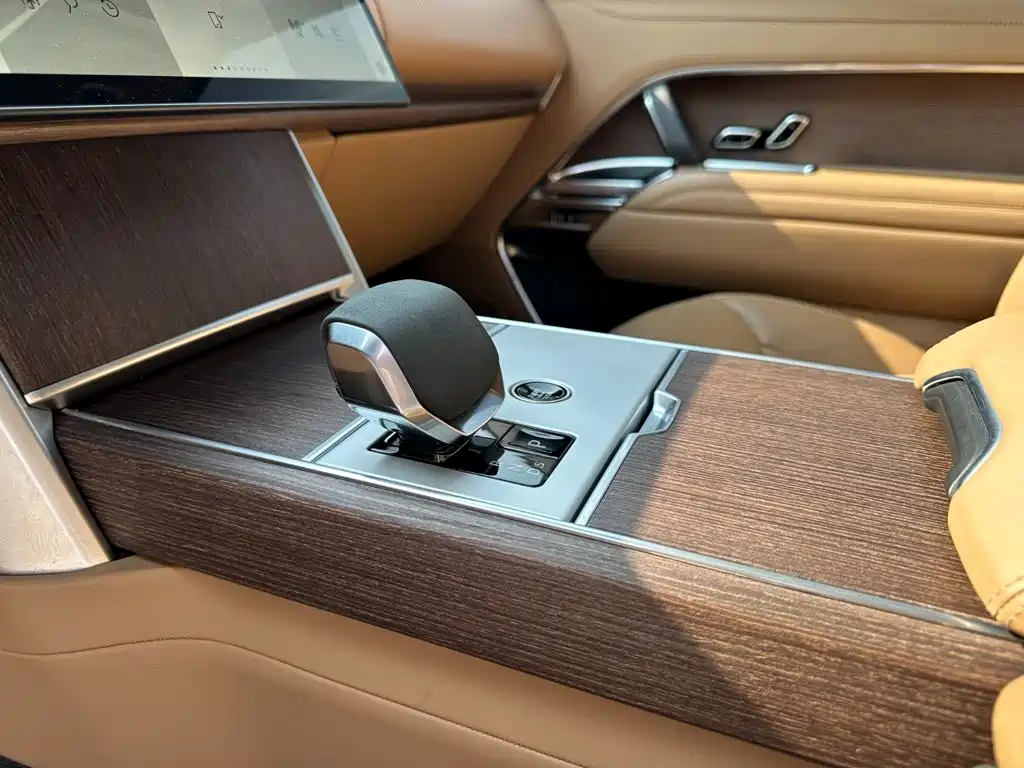 Land Rover Range Rover — миниатюра 16