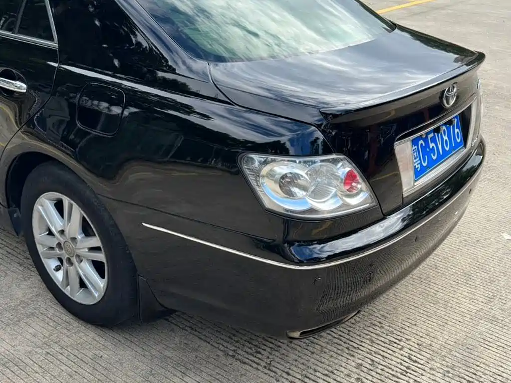 Toyota Reiz — миниатюра 13