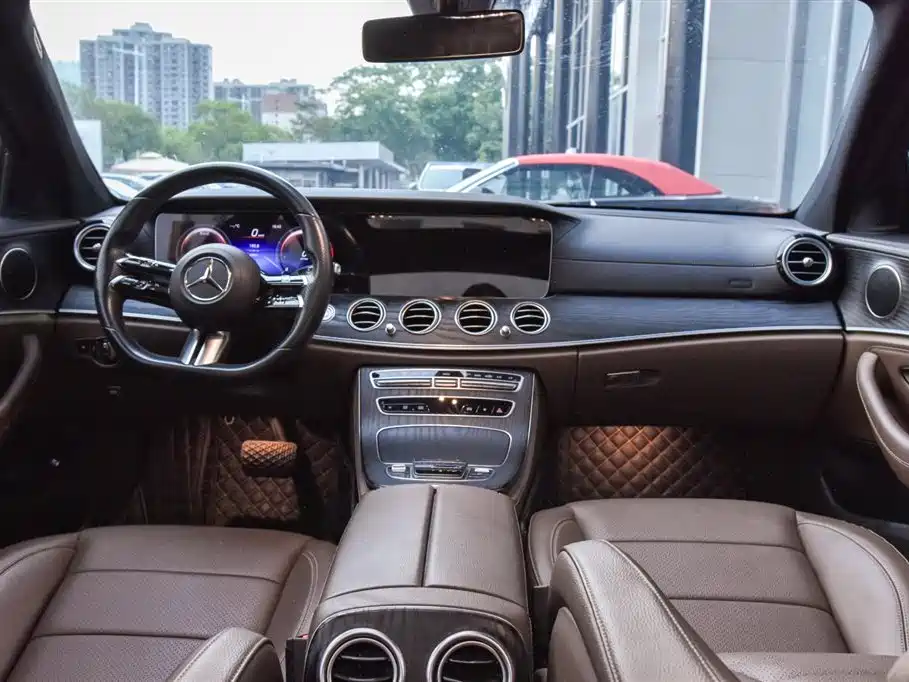 Mercedes-Benz E-Class E 2022 E 300 L Sport Fashion