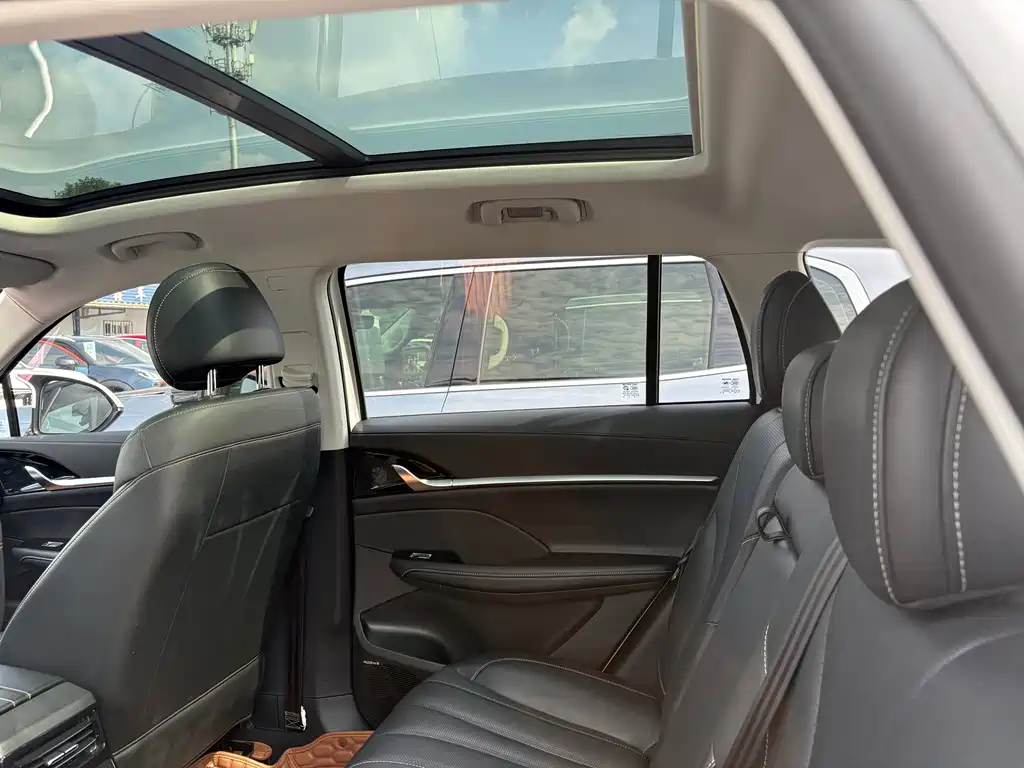 Roewe RX5 MAX — миниатюра 5