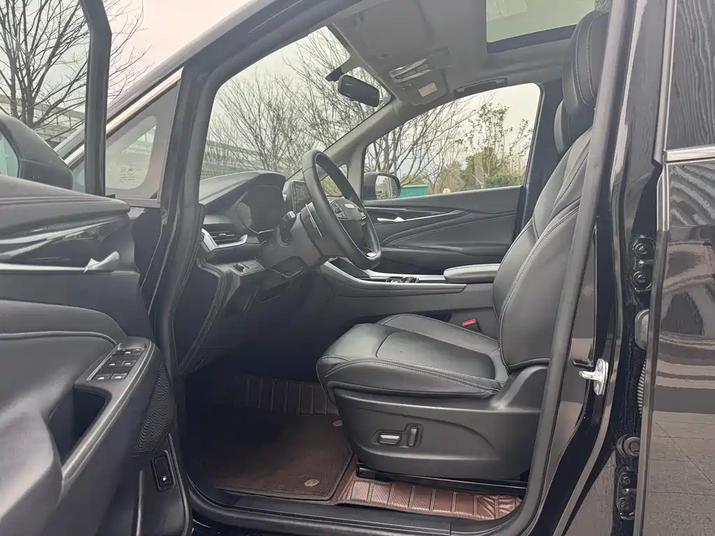 SAIC MAXUS CHASE G50