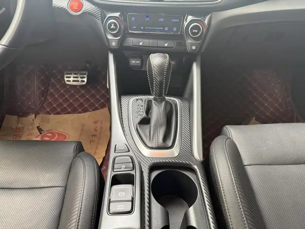 Hyundai Fista — миниатюра 6