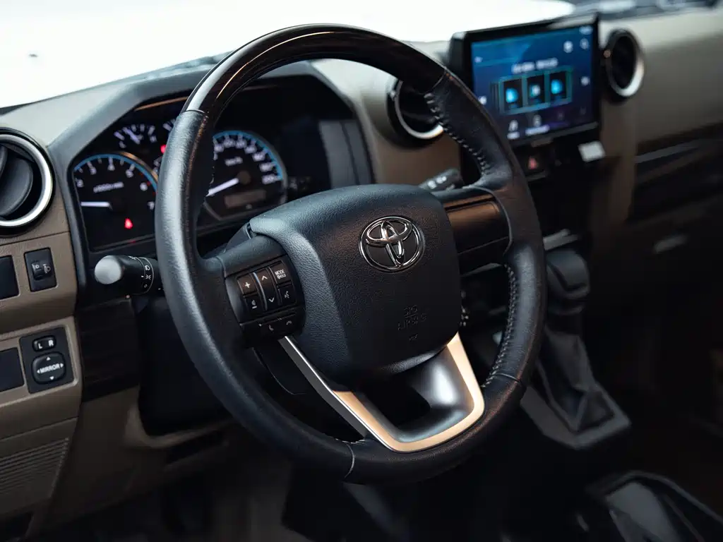 Toyota Land Cruiser — миниатюра 13
