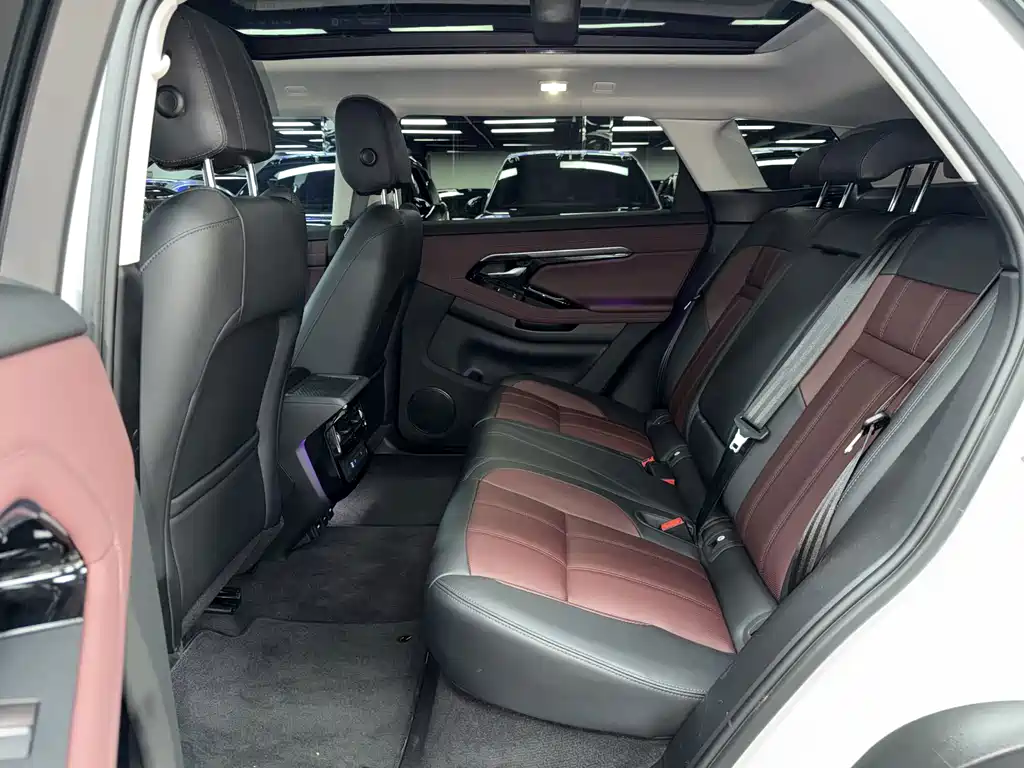 Land Rover Evoque PHEV — миниатюра 9