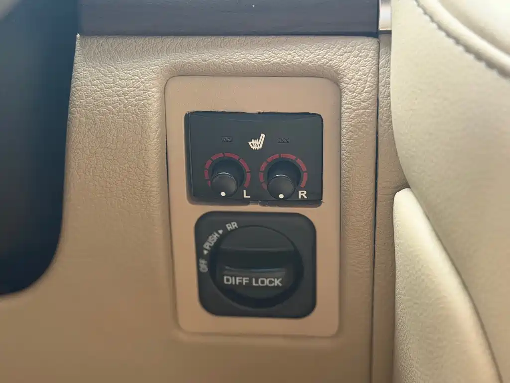 Toyota Land Cruiser — миниатюра 12