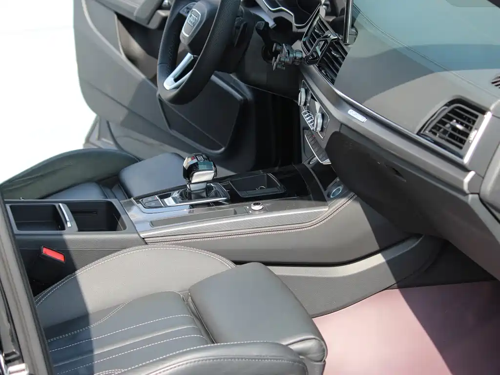 Audi Q5L — миниатюра 6