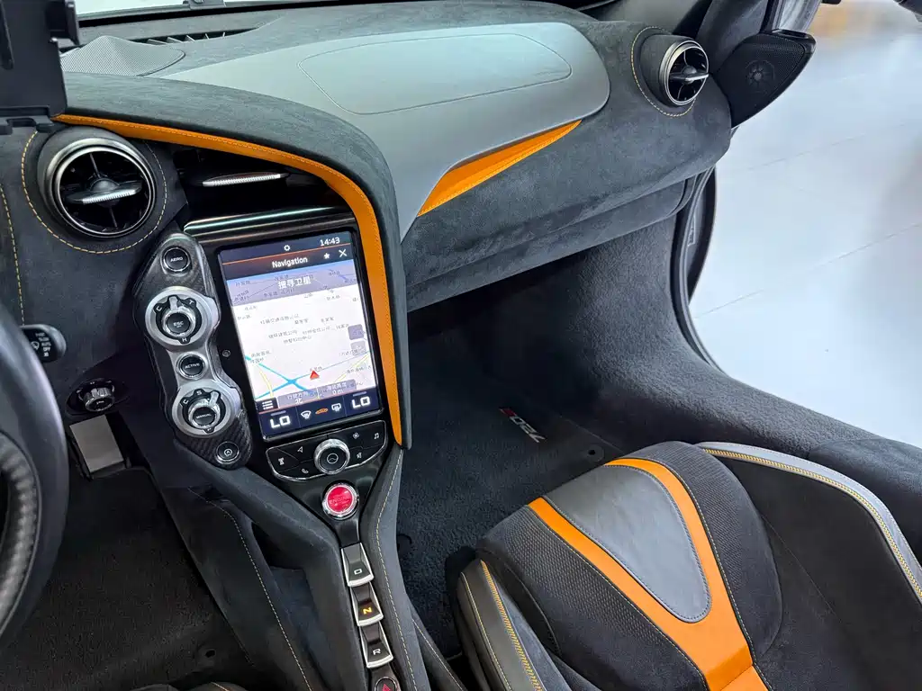 McLaren 720S — миниатюра 9