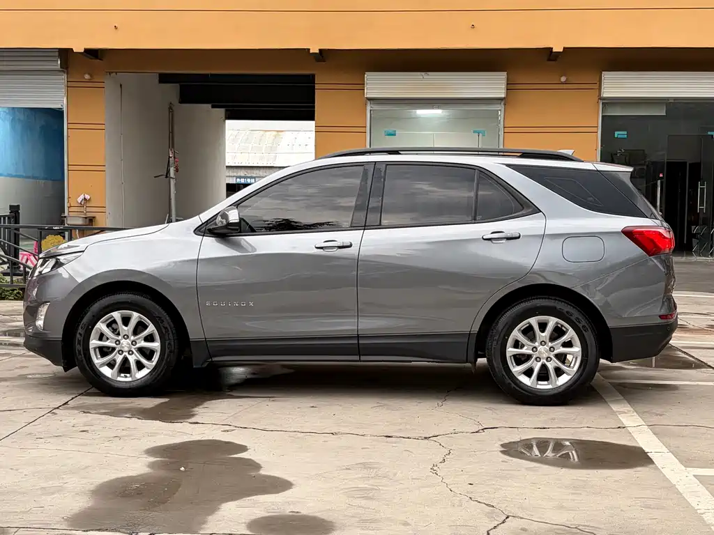 Chevrolet Equinox 535T Auto Speed Realm Edition China VI, фото 15