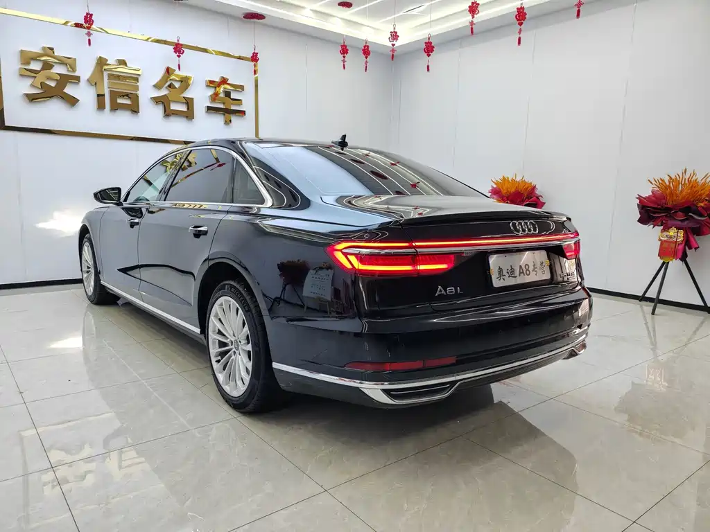 Audi A8 — миниатюра 7