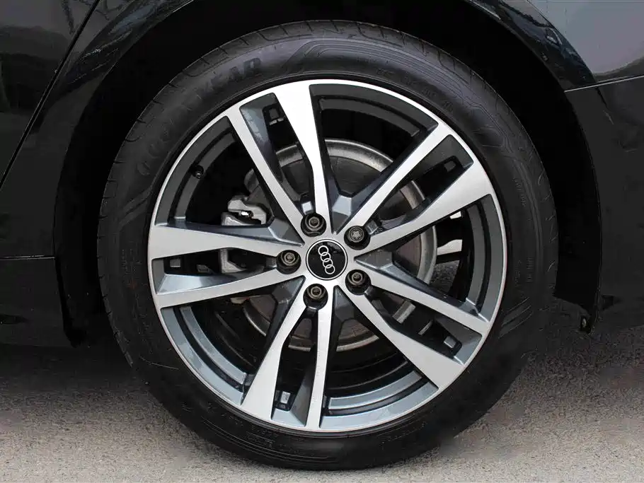 Audi A6L — миниатюра 14